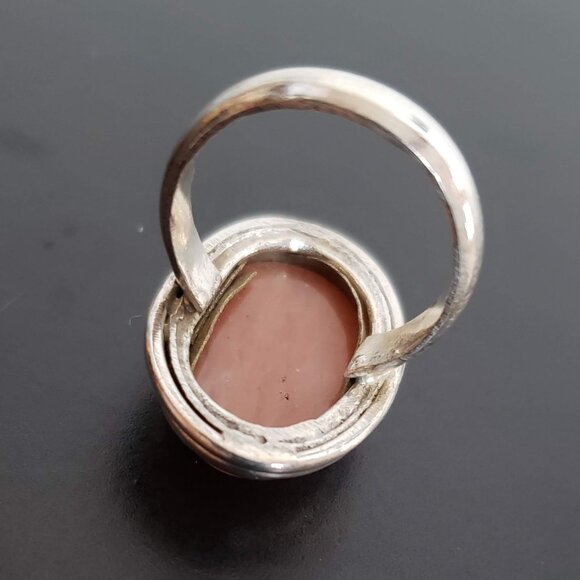 Oval PEACH Ring in Silver Large and Simple - Picture 5 of 12